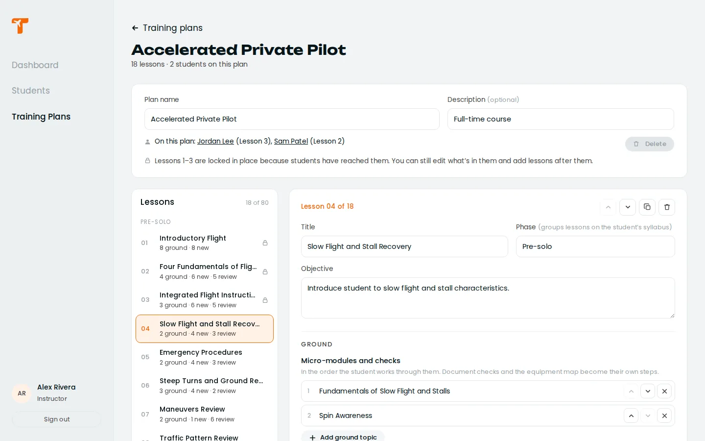 The training plan builder: a list of lessons on the left and, on the right, the lesson being edited with its title, phase, objective and ground topics.
